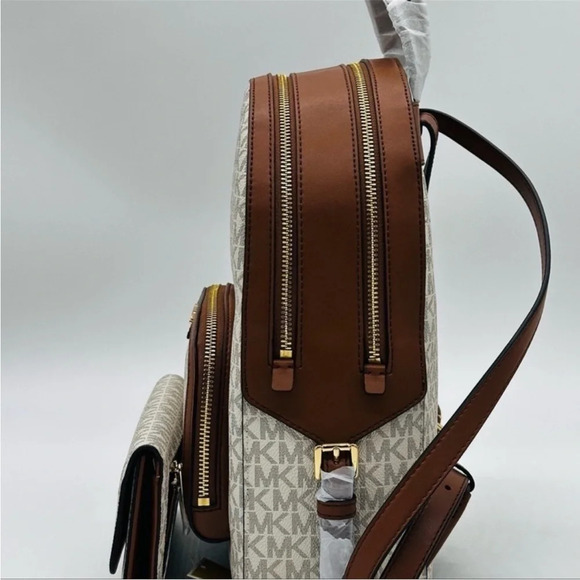 Michael Kors Medium Jaycee Zip Packet Backpack & Trifold Wallet Vanilla/Brown - Picture 5 of 16